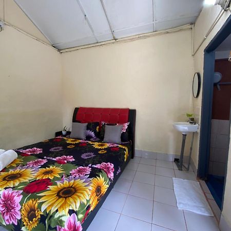 Durian Chalet Kuala Tahan Exteriör bild