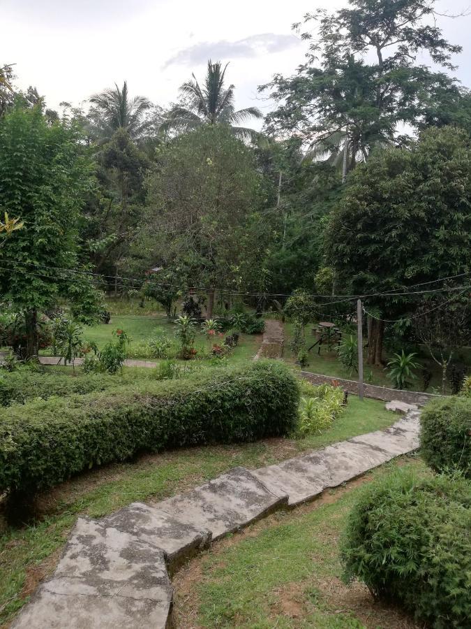 Durian Chalet Kuala Tahan Exteriör bild