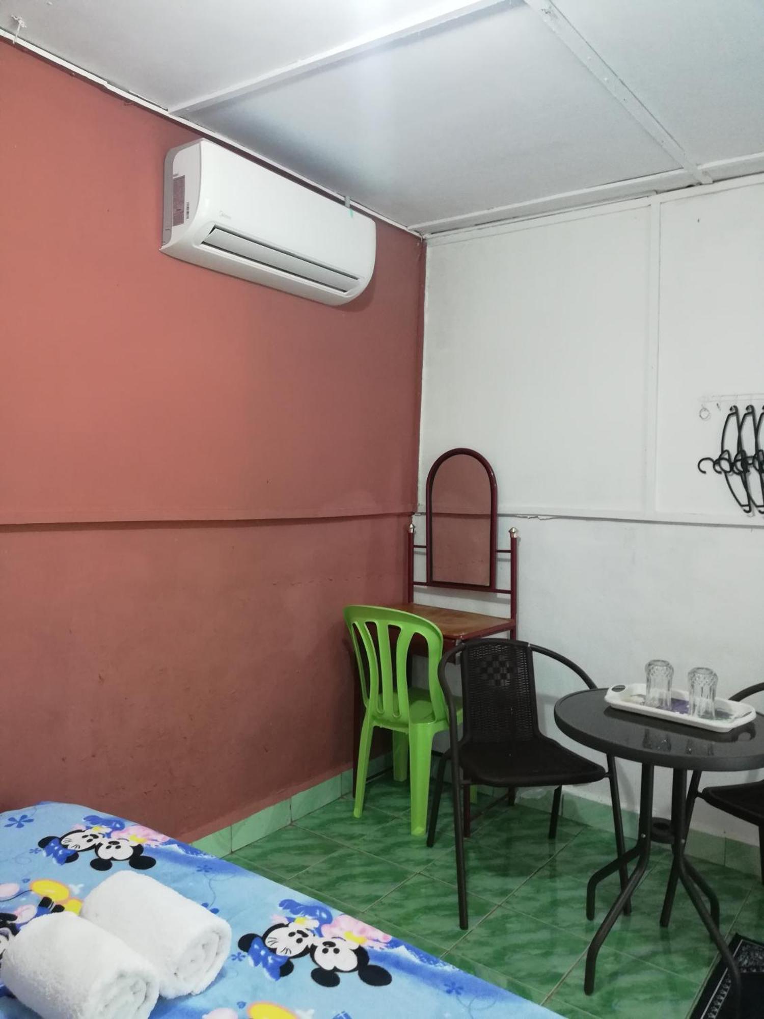 Durian Chalet Kuala Tahan Rum bild